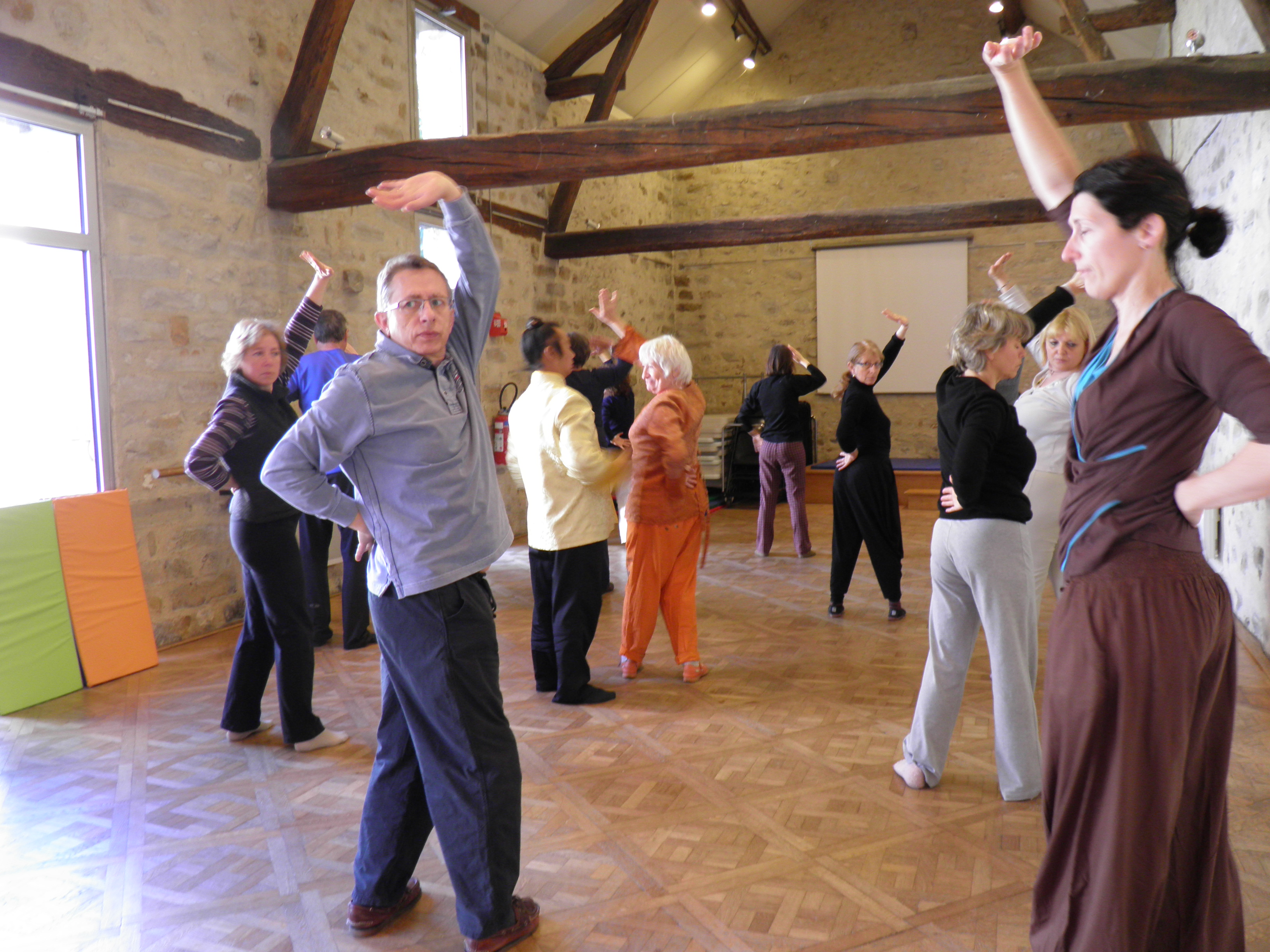 Stage Qi Gong